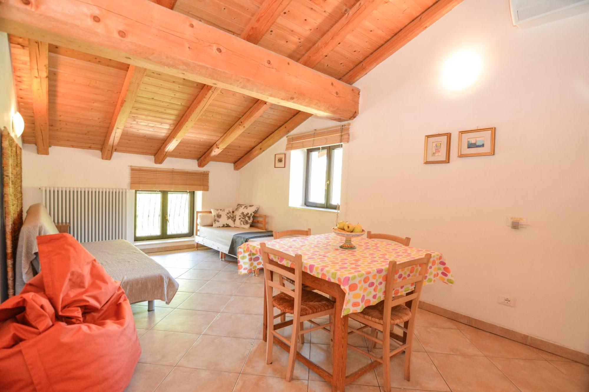 Agritur Airone Bed & Camping Levico Terme Pokój zdjęcie